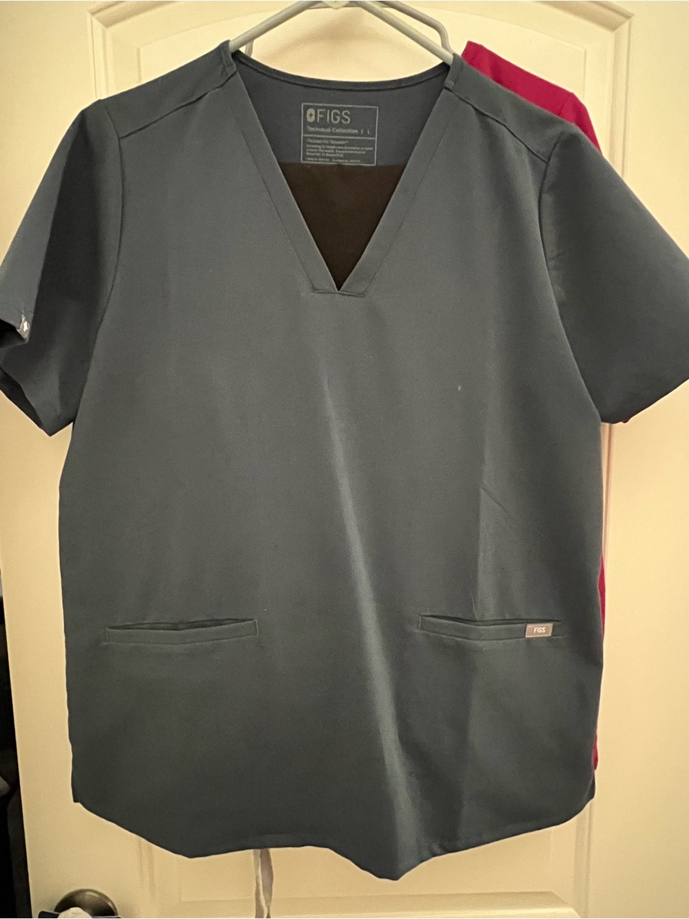 FIGS Scrubs Bundle 3 pieces!- Womens Large - Picture 3 of 6